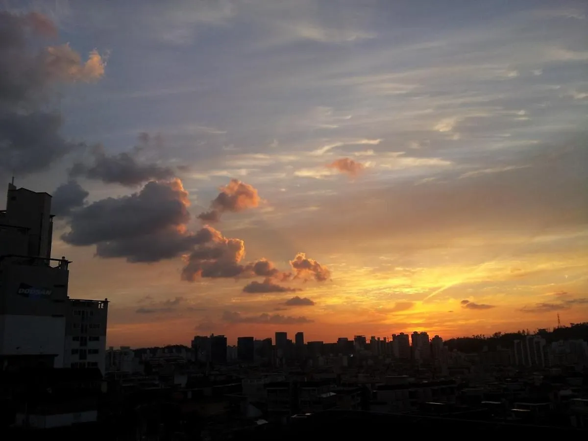 Northwestern Of Seoul A Quiet And Spacious House Южная Корея