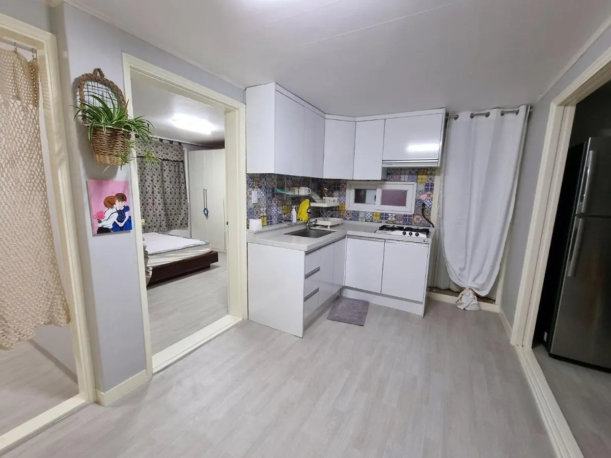 Apartment Northwestern Of Seoul A Quiet And Spacious House