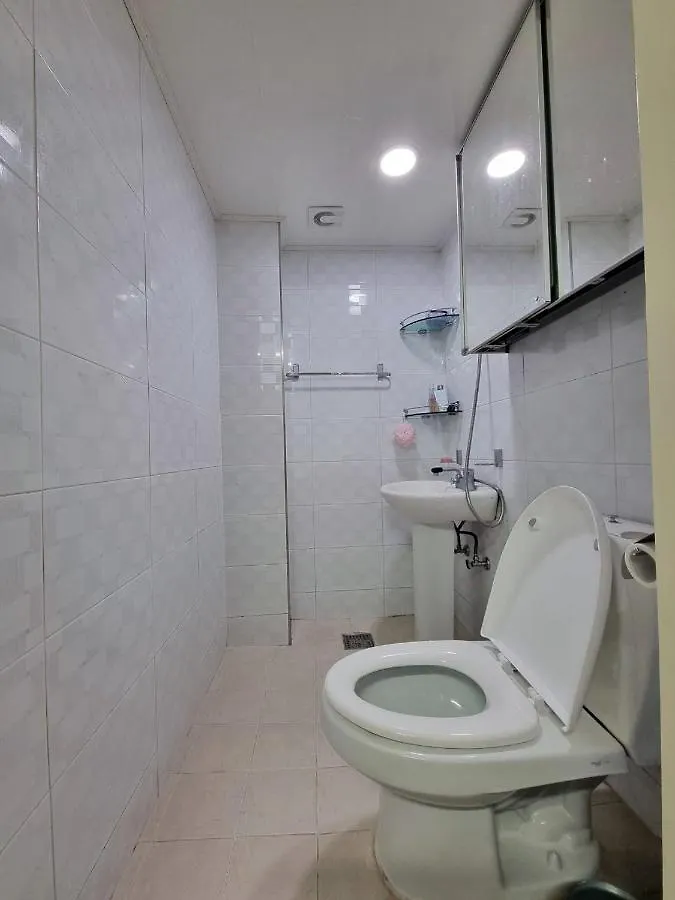 Northwestern Of Seoul A Quiet And Spacious House 0*,