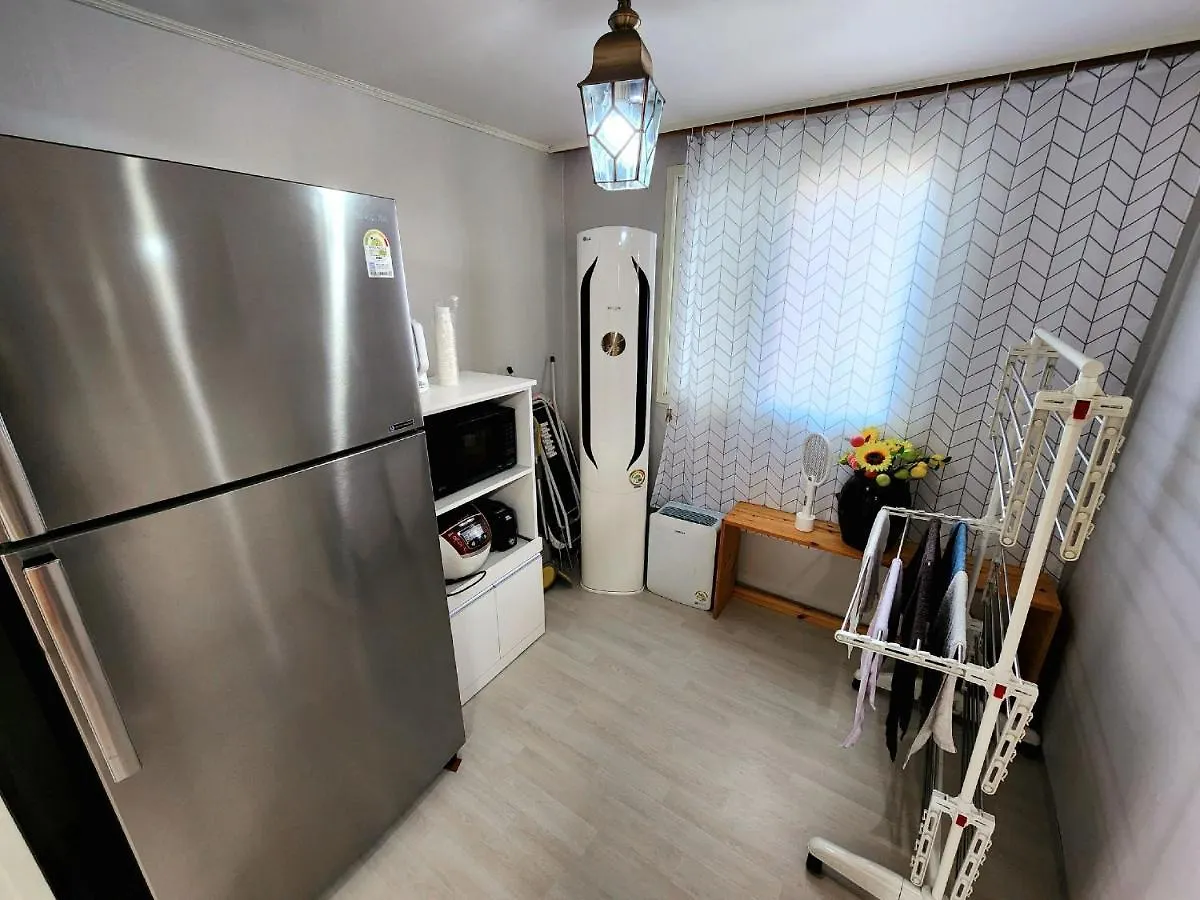 Northwestern Of Seoul A Quiet And Spacious House