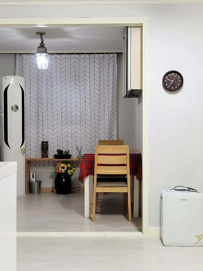 Apartment Northwestern Of Seoul A Quiet And Spacious House South Korea